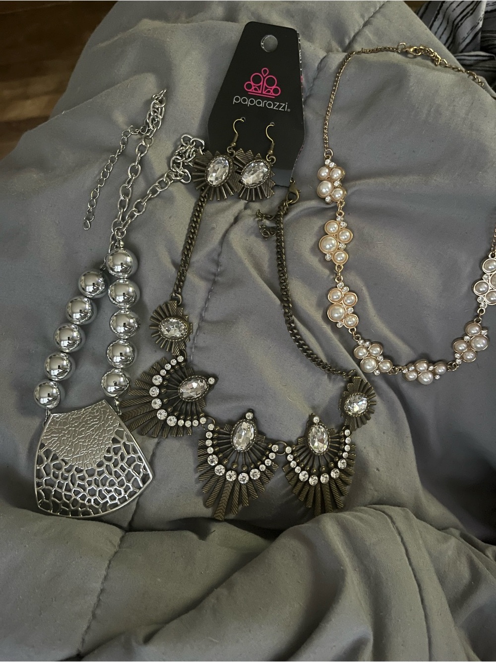 paparazzi Mixed Metal and Pearl Necklace Set - Silver, Gold, Cream - 3 necklaces
